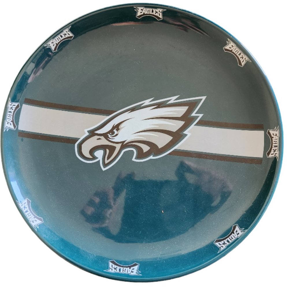 🔥🔥BNWOT: NFL Philadelphia Eagles glass plate🔥🔥